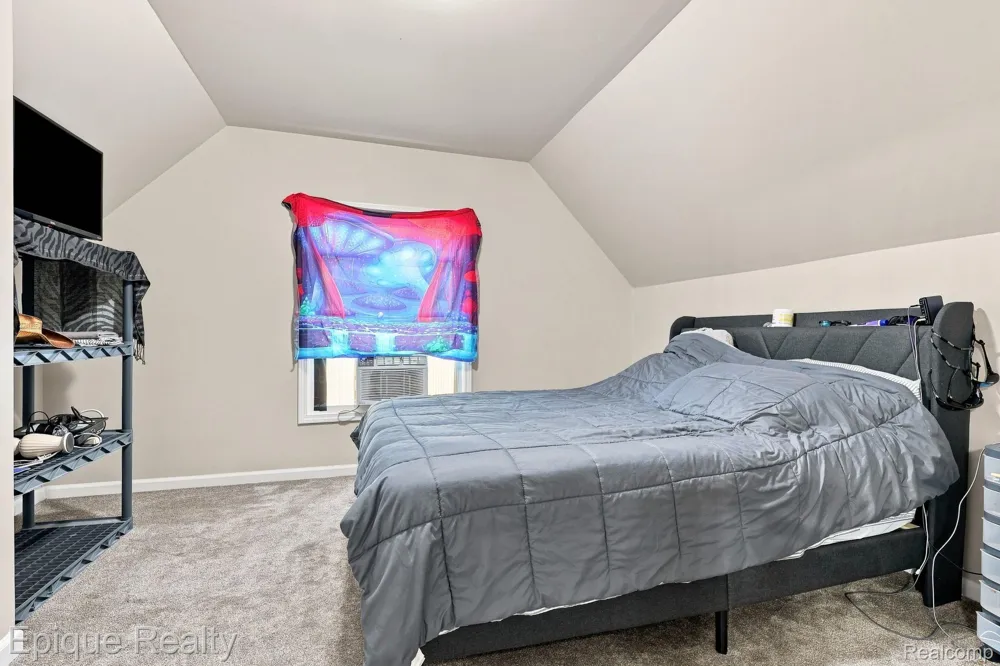 103 Neeper Street Capac Village, MI 48014