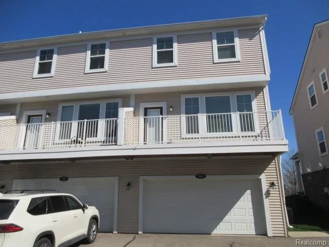 3143 Chambers W Wixom City, MI 48393