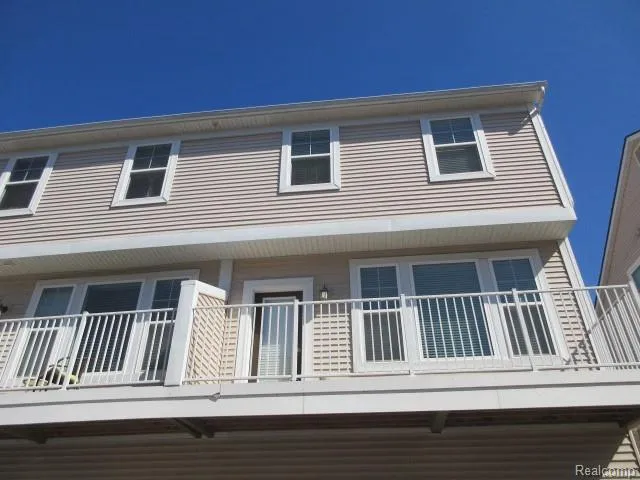 3143 Chambers W Wixom City, MI 48393