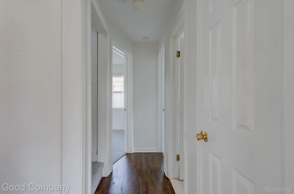 3095 Buckingham Avenue Berkley City, MI 48072