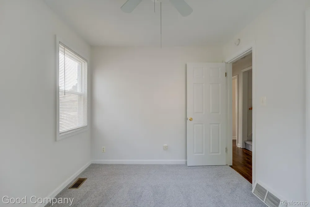 3095 Buckingham Avenue Berkley City, MI 48072