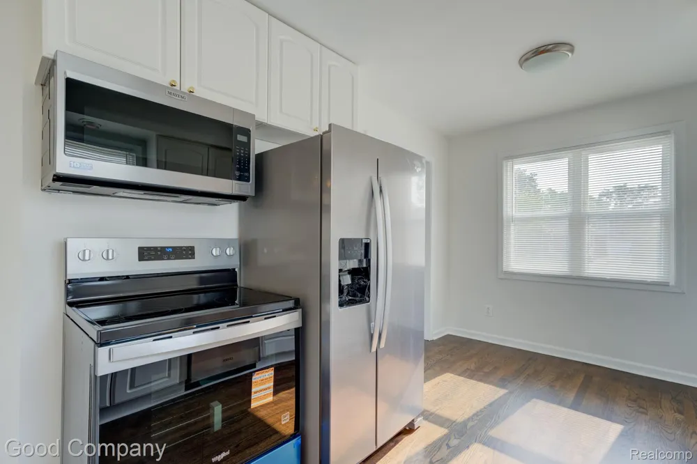 3095 Buckingham Avenue Berkley City, MI 48072