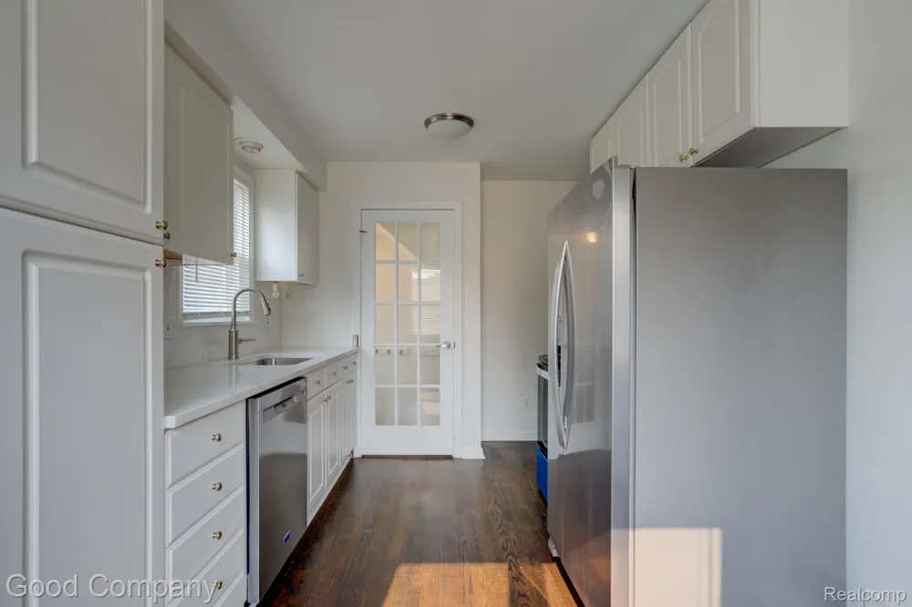 3095 Buckingham Avenue Berkley City, MI 48072