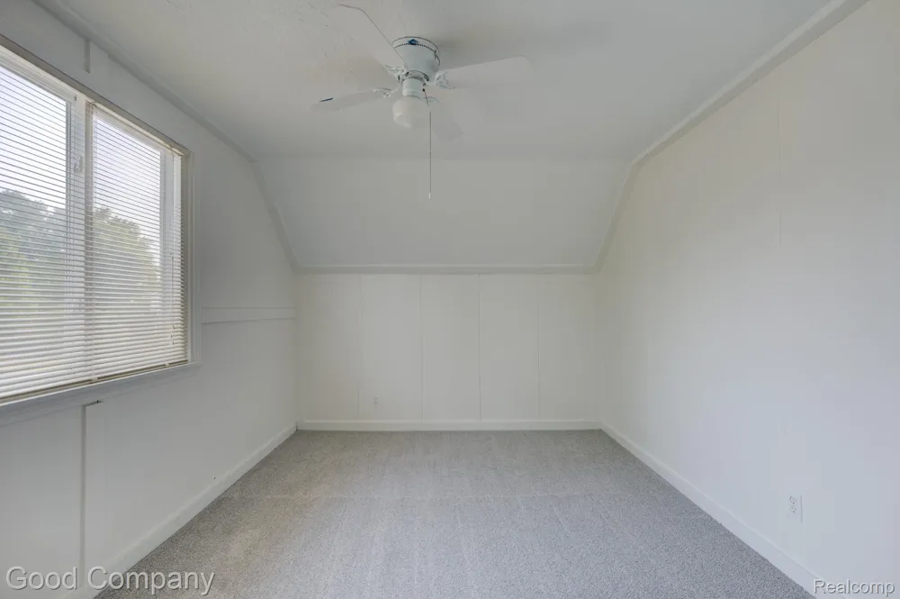 3095 Buckingham Avenue Berkley City, MI 48072