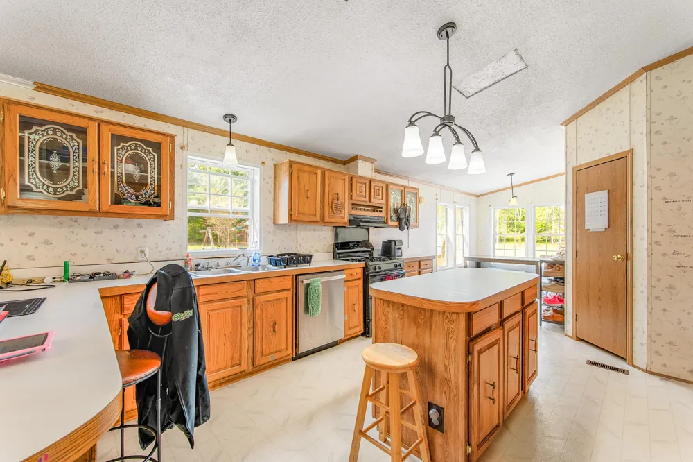9041 7 Mile Road Osceola Township, MI 49631