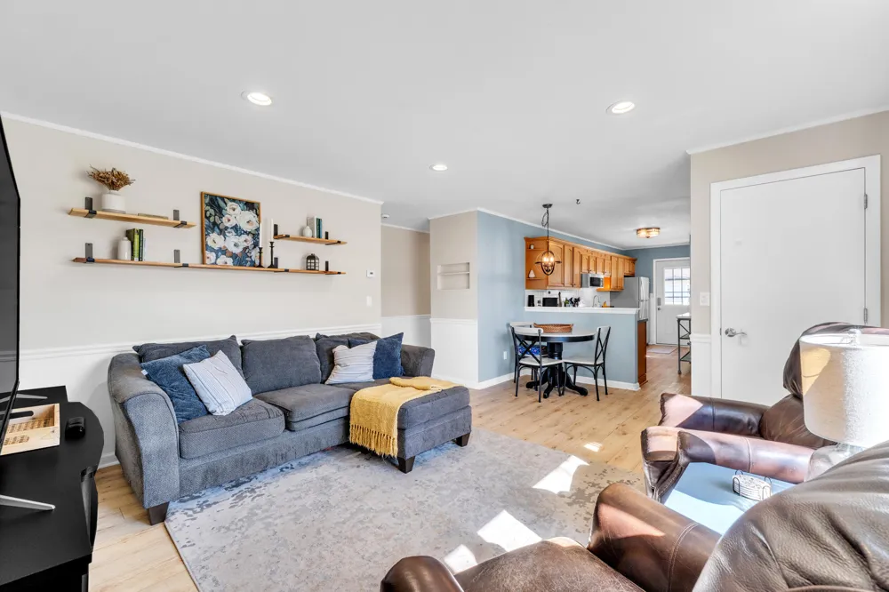 527 Arthur Street Chelsea City, MI 48118