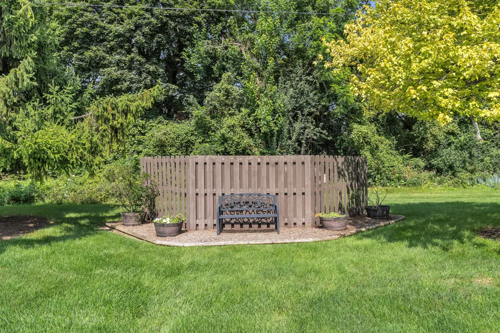 547 Park Place Saline City, MI 48176