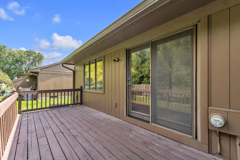 547 Park Place Saline City, MI 48176