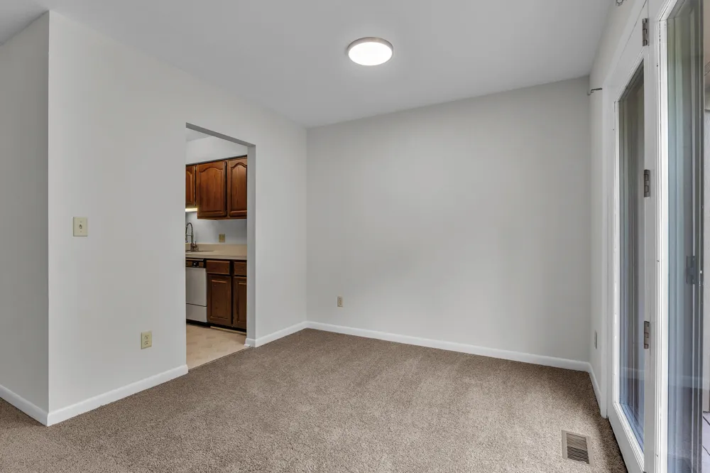 547 Park Place Saline City, MI 48176