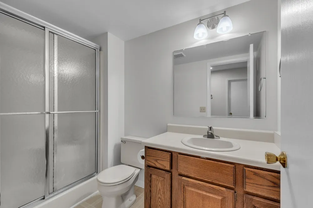 547 Park Place Saline City, MI 48176