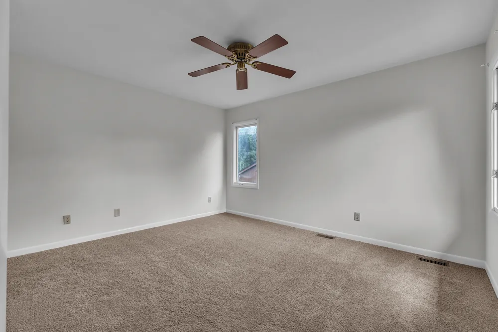 547 Park Place Saline City, MI 48176