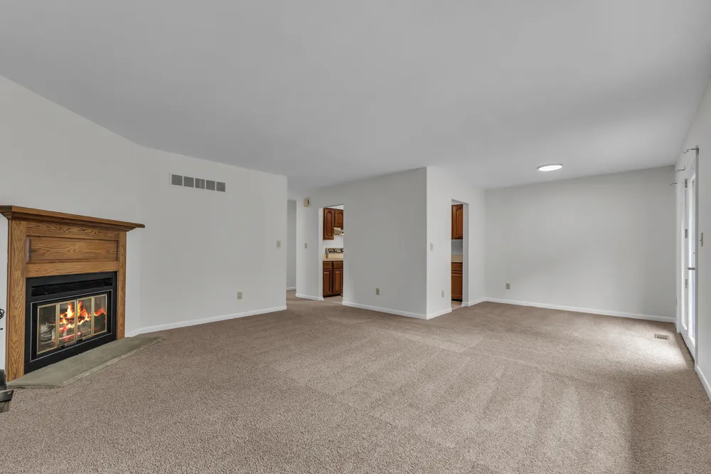 547 Park Place Saline City, MI 48176