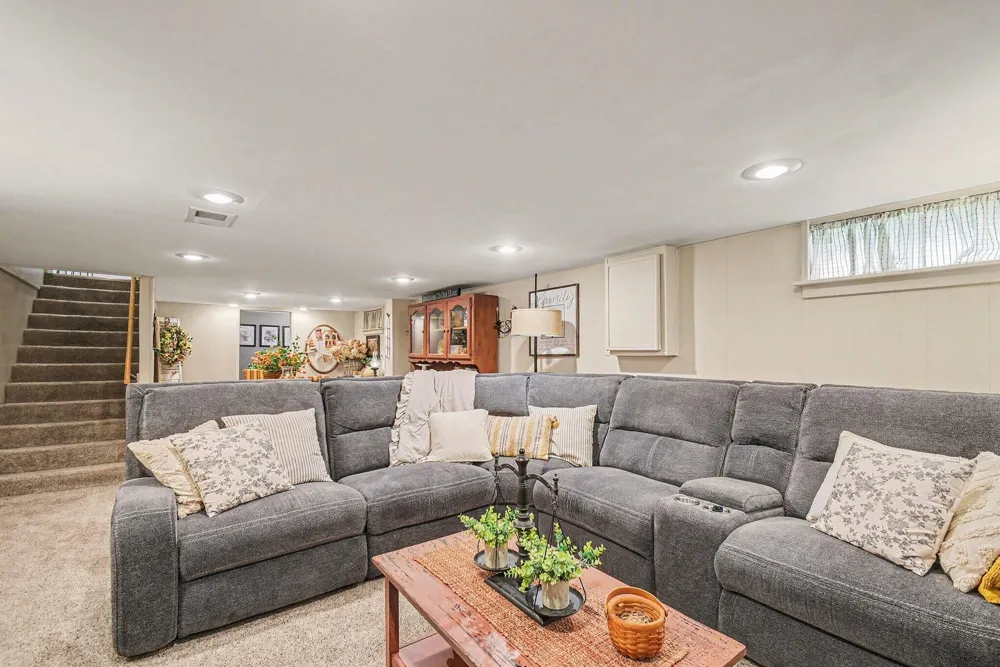 4562 Vista Drive Bridgman City, MI 49106