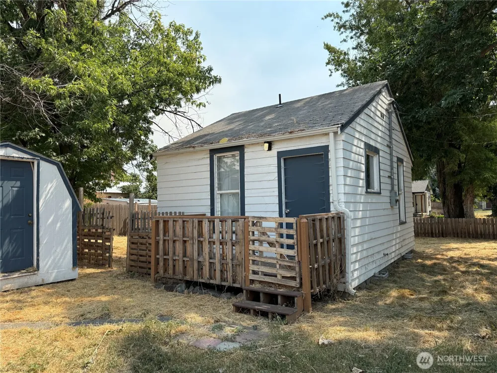 115 W 2nd Street Waitsburg, WA 99361