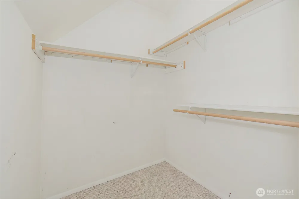 10154 NW Merlins Lane Bremerton, WA 98312