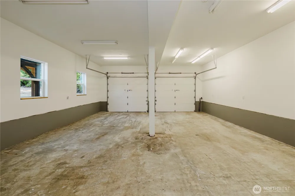 10154 NW Merlins Lane Bremerton, WA 98312