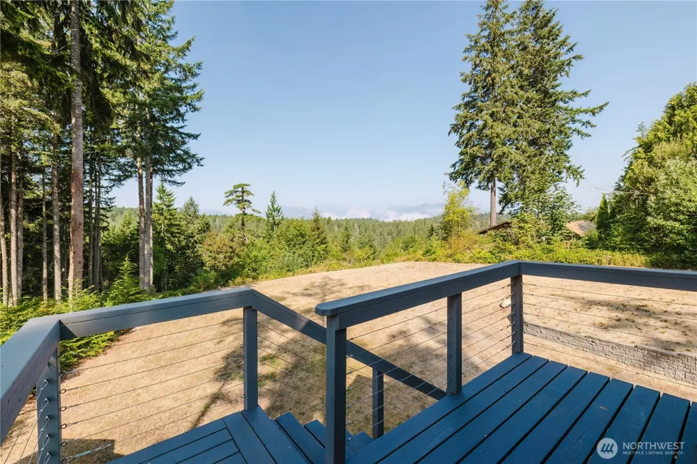10154 NW Merlins Lane Bremerton, WA 98312