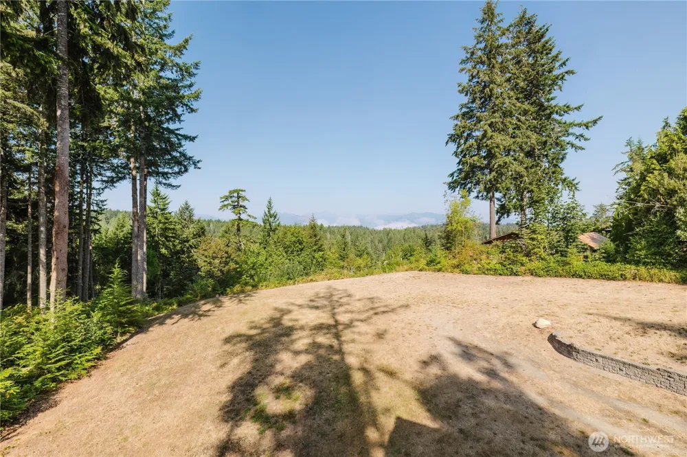 10154 NW Merlins Lane Bremerton, WA 98312