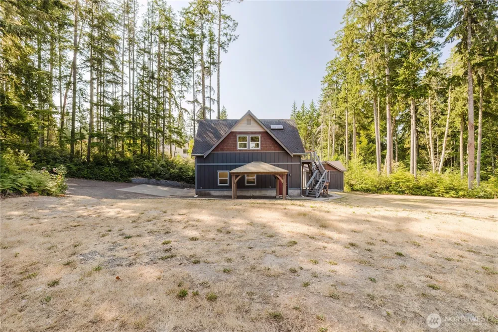 10154 NW Merlins Lane Bremerton, WA 98312