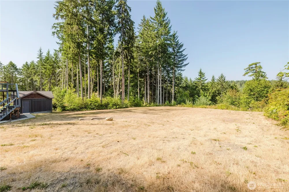 10154 NW Merlins Lane Bremerton, WA 98312