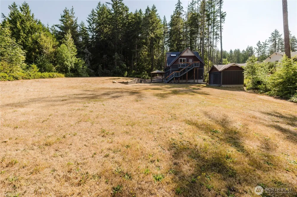 10154 NW Merlins Lane Bremerton, WA 98312