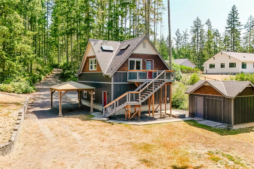 10154 NW Merlins Lane Bremerton, WA 98312