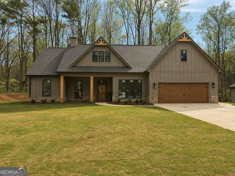 219 Banks Path