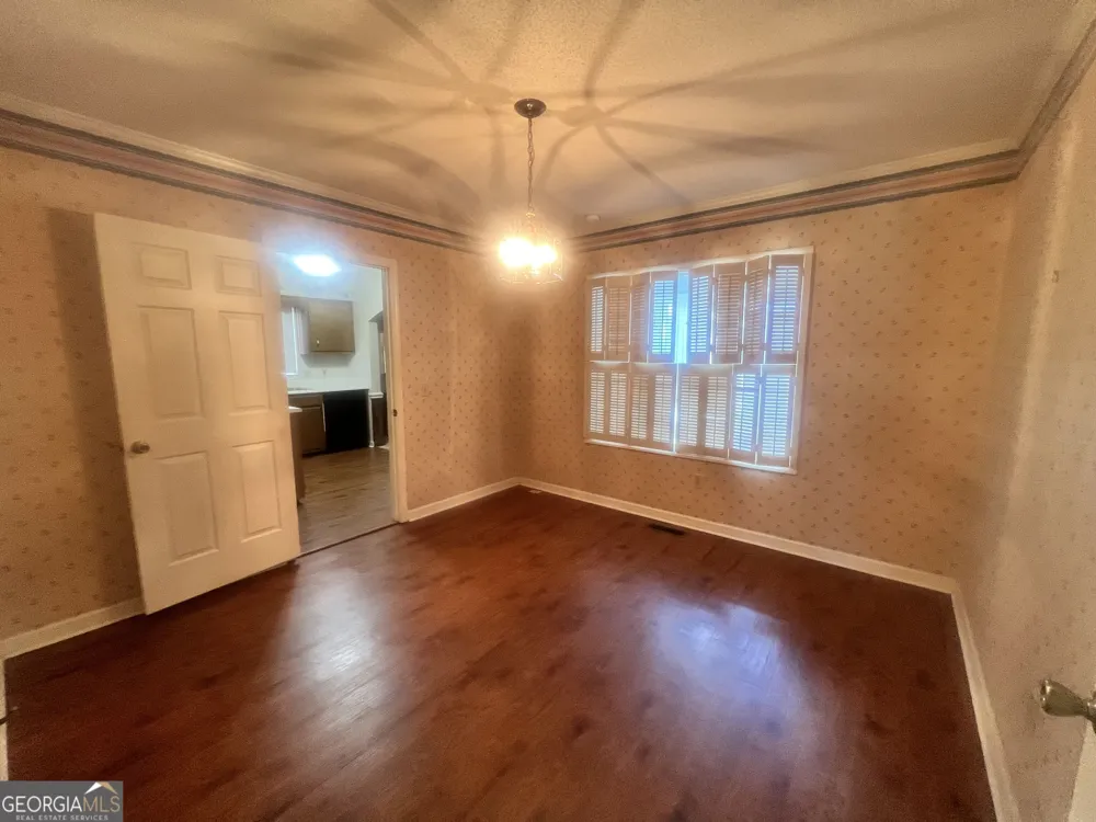 127 W Stuart AVE Lyons, GA 30436