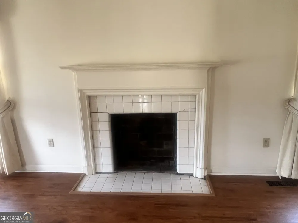 127 W Stuart AVE Lyons, GA 30436