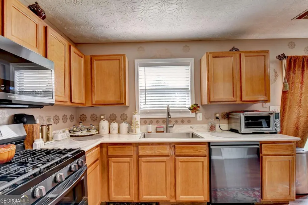 4654 Pine Isle WAY Buford, GA 30518
