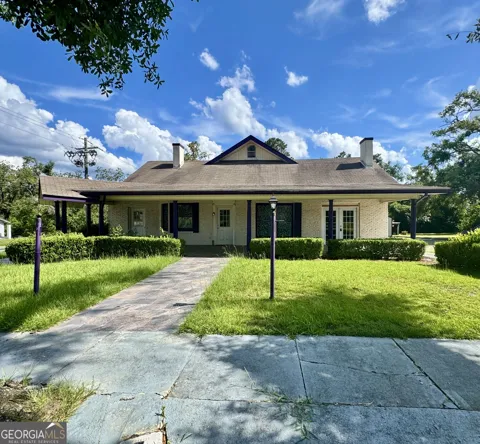 101 W Stuart AVE