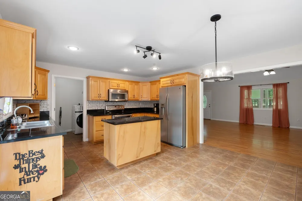 350 E Harp RD Thomaston, GA 30286