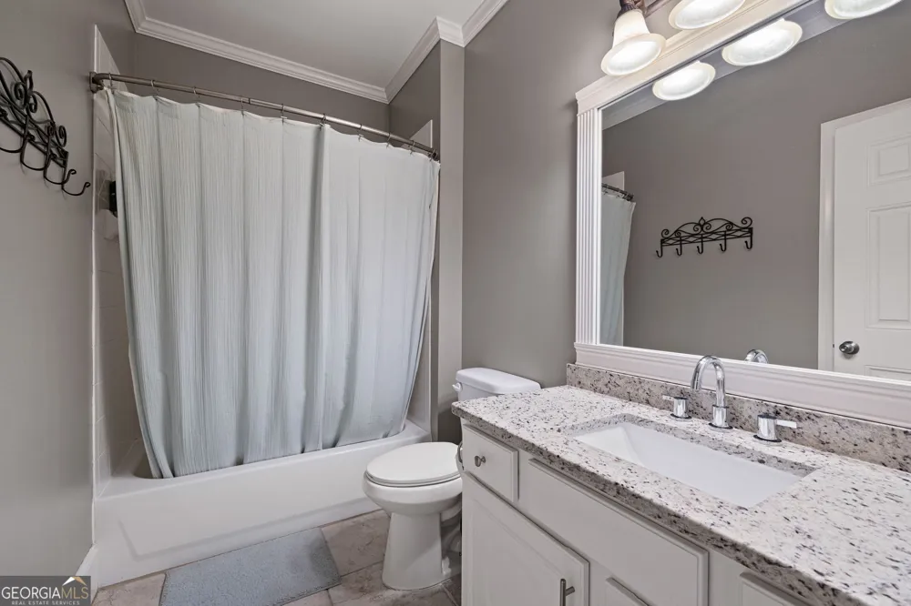 227 Oakwind Pte Acworth, GA 30101