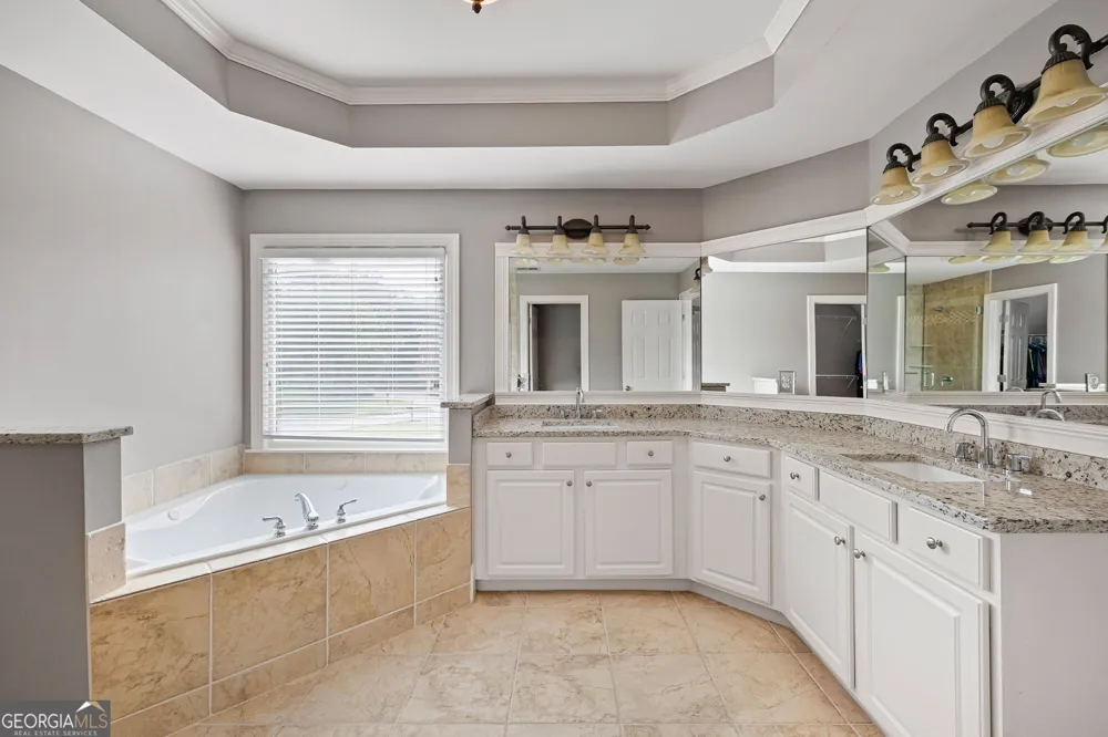 227 Oakwind Pte Acworth, GA 30101
