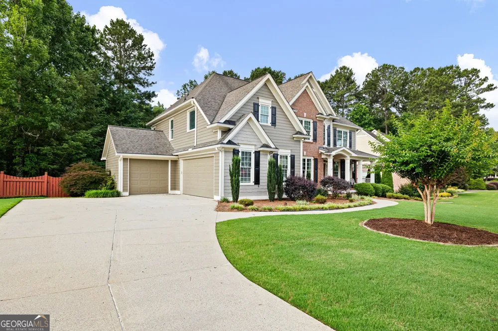 227 Oakwind Pte Acworth, GA 30101