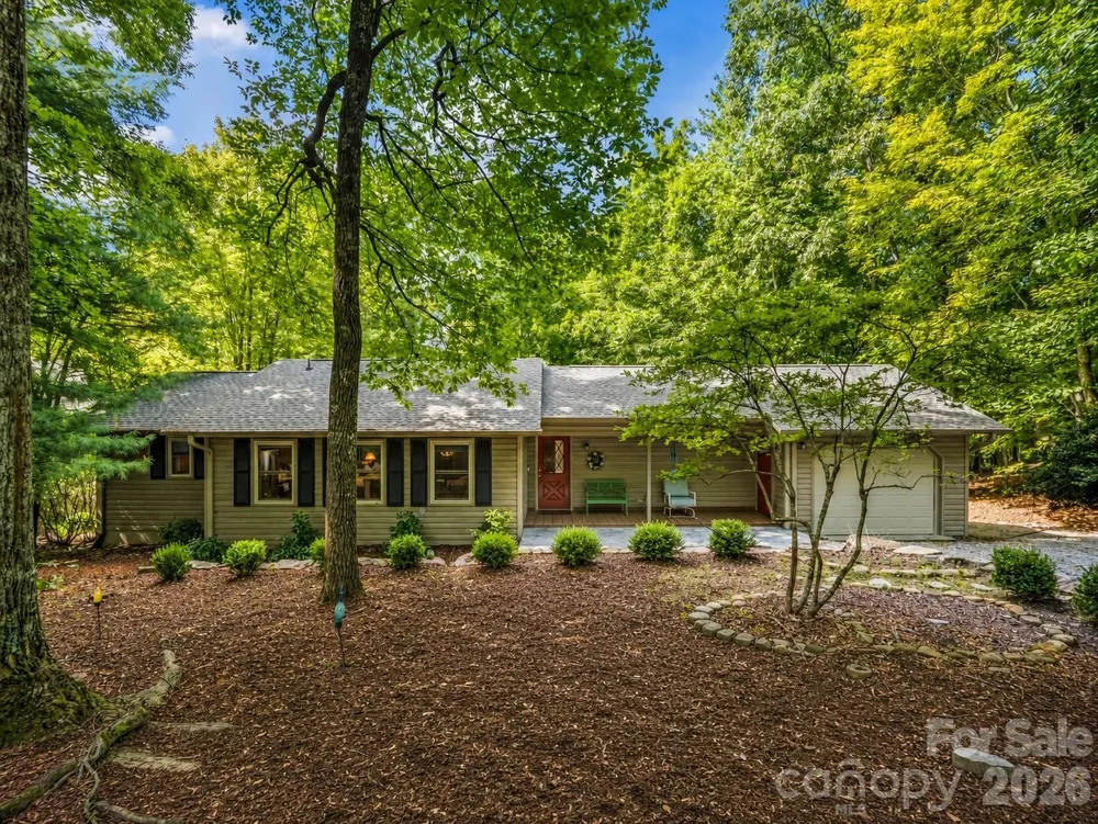 93 Guledisgonihi Court Brevard, NC 28712