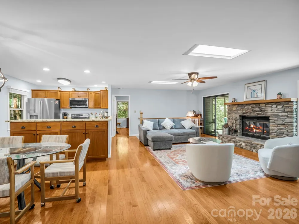 93 Guledisgonihi Court Brevard, NC 28712