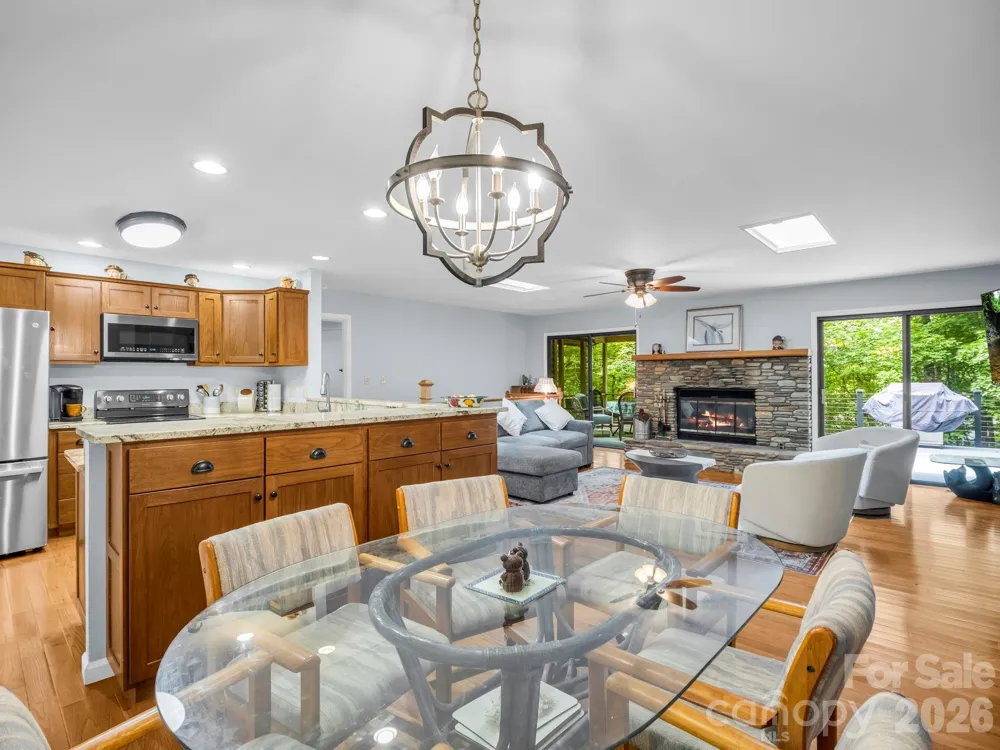 93 Guledisgonihi Court Brevard, NC 28712