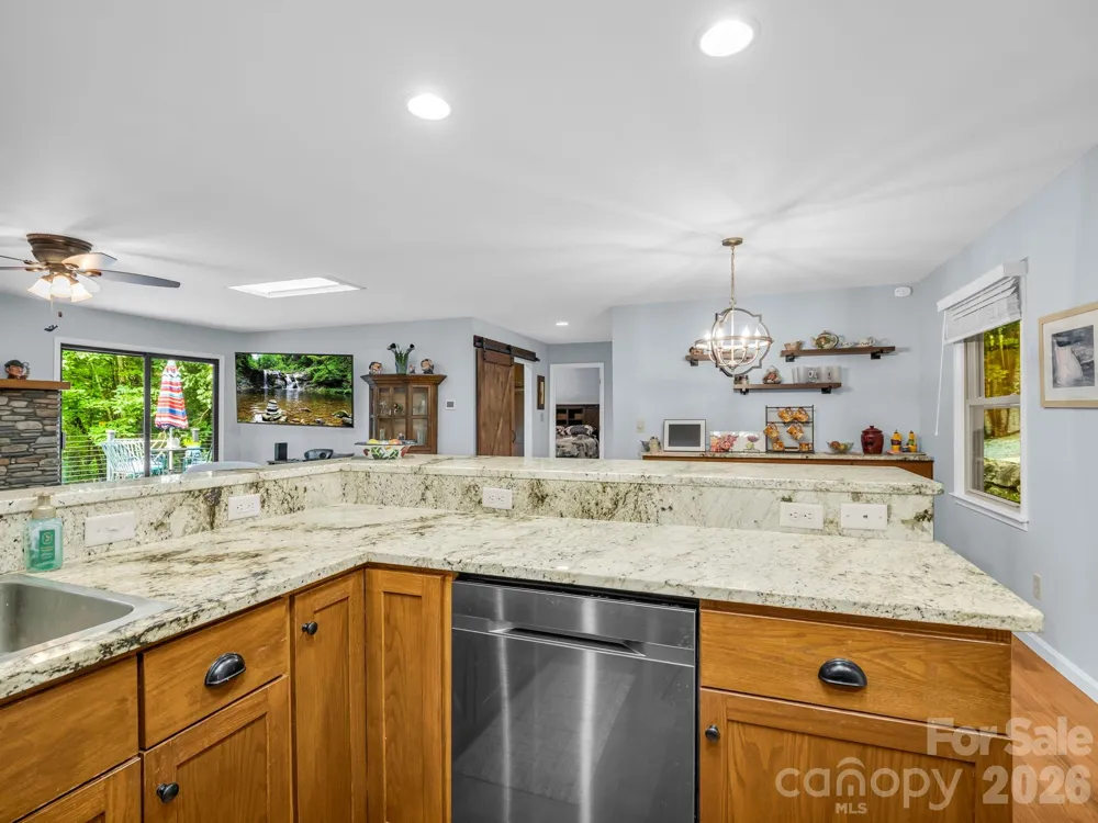 93 Guledisgonihi Court Brevard, NC 28712