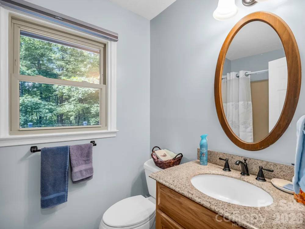 93 Guledisgonihi Court Brevard, NC 28712