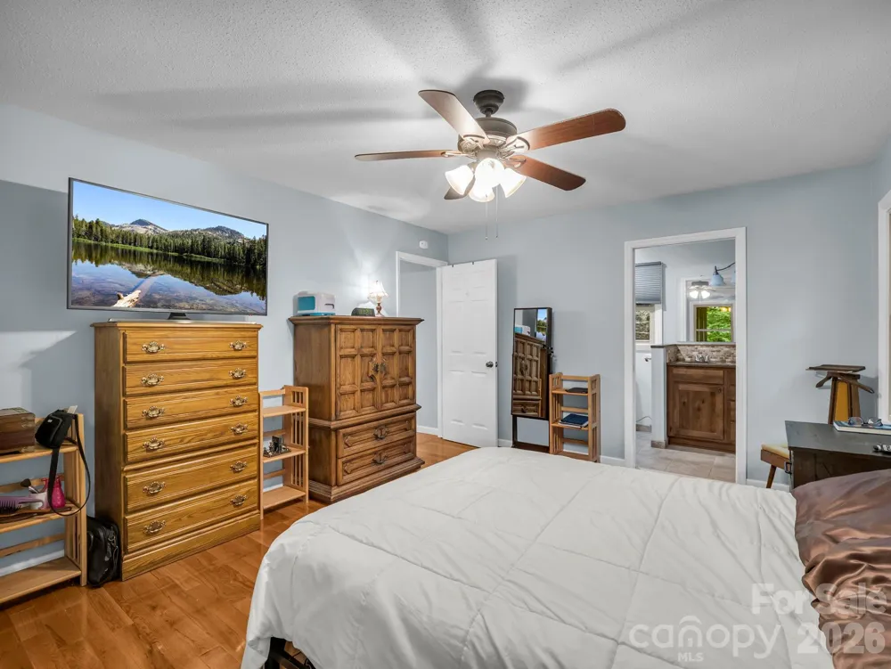 93 Guledisgonihi Court Brevard, NC 28712