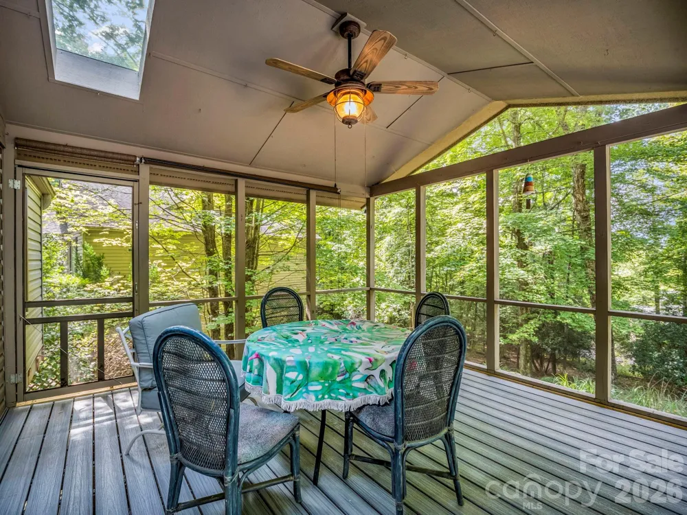 93 Guledisgonihi Court Brevard, NC 28712