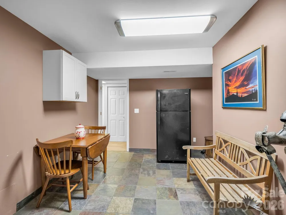 93 Guledisgonihi Court Brevard, NC 28712