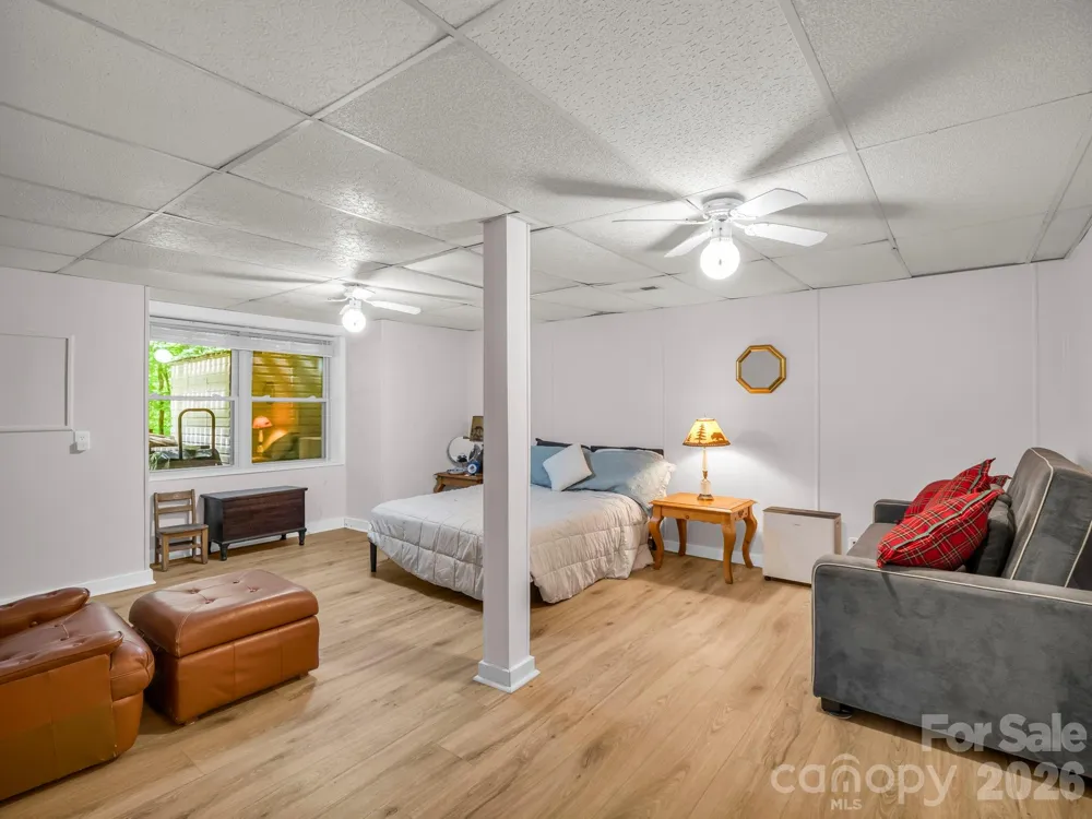 93 Guledisgonihi Court Brevard, NC 28712