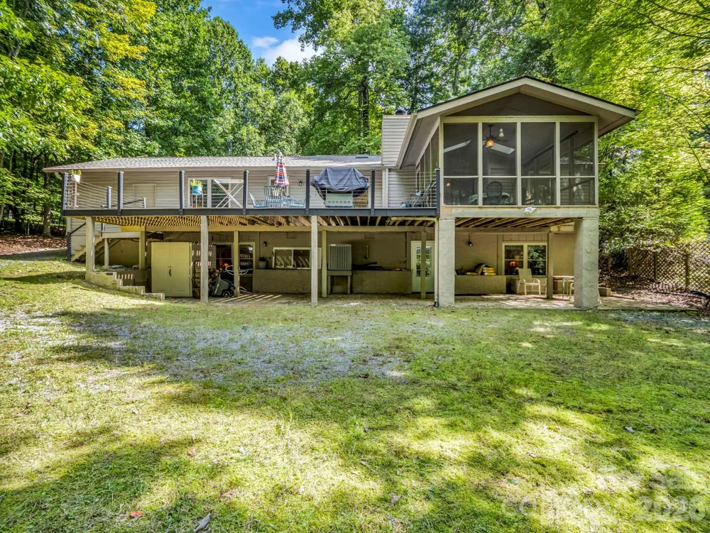 93 Guledisgonihi Court Brevard, NC 28712