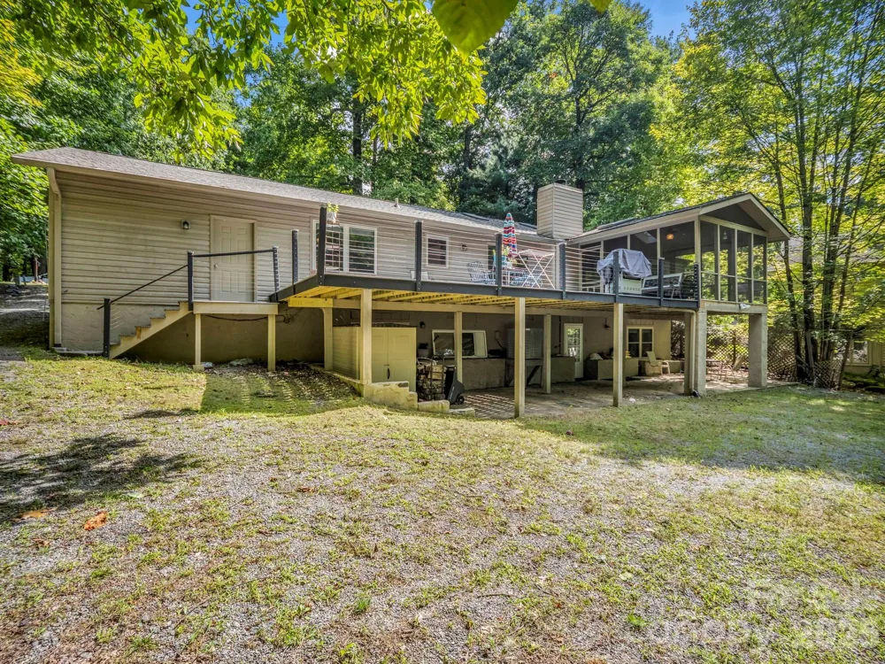 93 Guledisgonihi Court Brevard, NC 28712