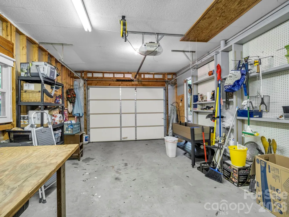 93 Guledisgonihi Court Brevard, NC 28712