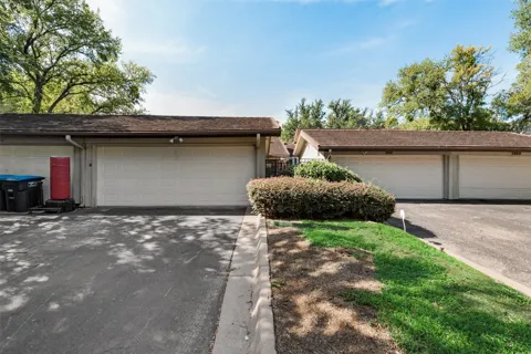 5814 Meadow Wood Lane