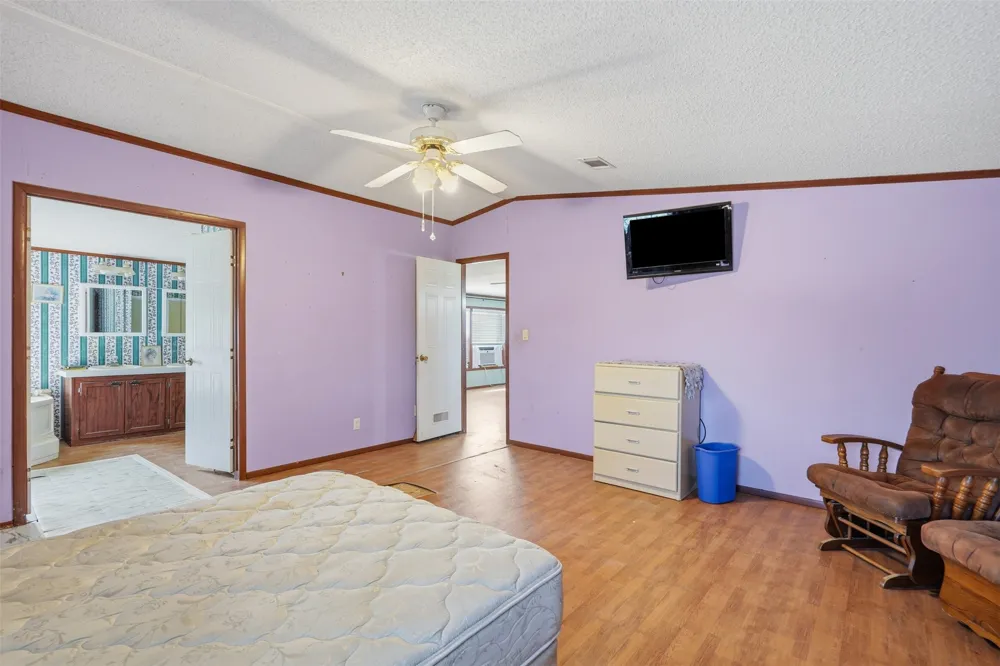 937 County Road 4790 Boyd, TX 76023