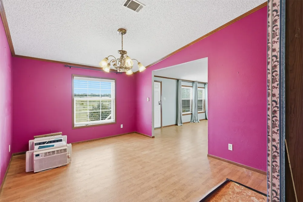 937 County Road 4790 Boyd, TX 76023